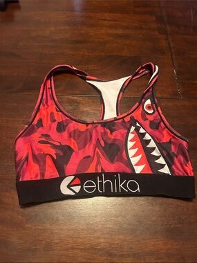 ethika Women's Red & Black Camo Shark Sports Bra